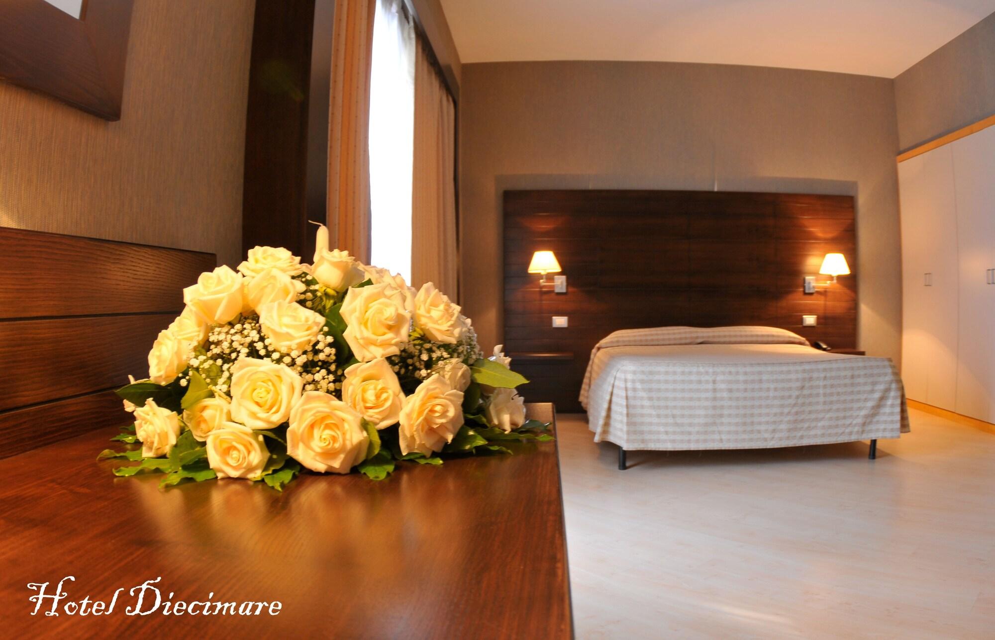 Hotel Diecimare Cava deʼ Tirreni Kültér fotó