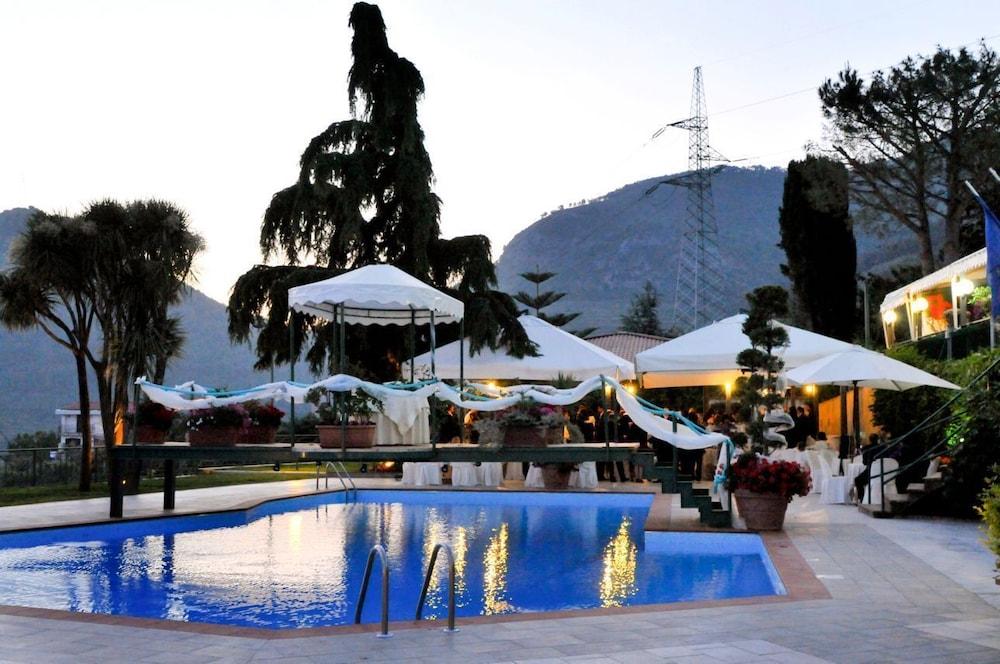 Hotel Diecimare Cava deʼ Tirreni Kültér fotó
