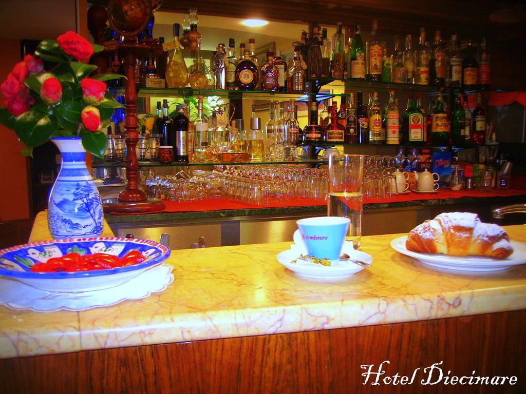 Hotel Diecimare Cava deʼ Tirreni Kültér fotó