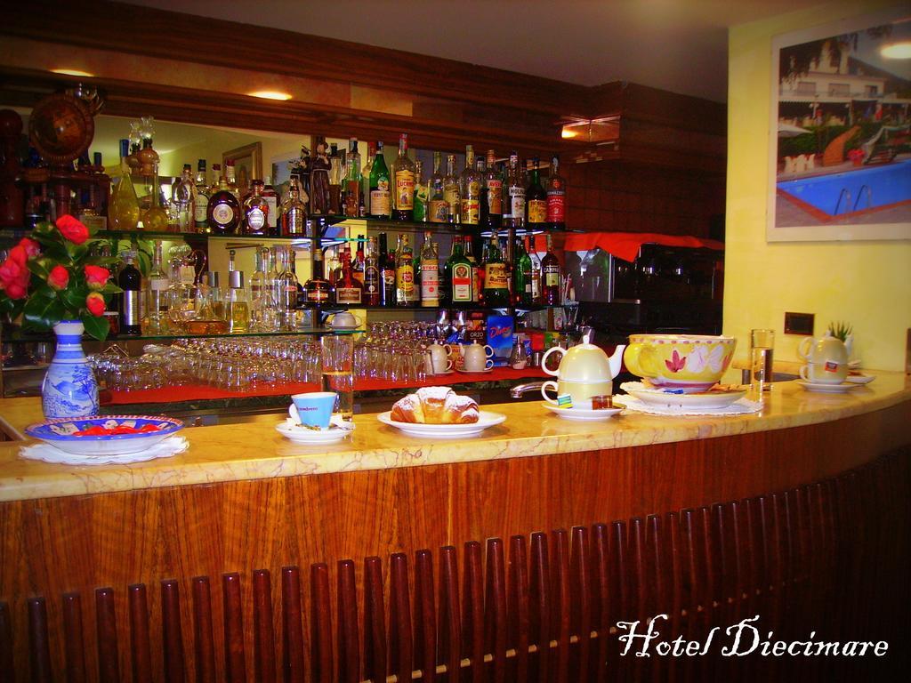 Hotel Diecimare Cava deʼ Tirreni Kültér fotó
