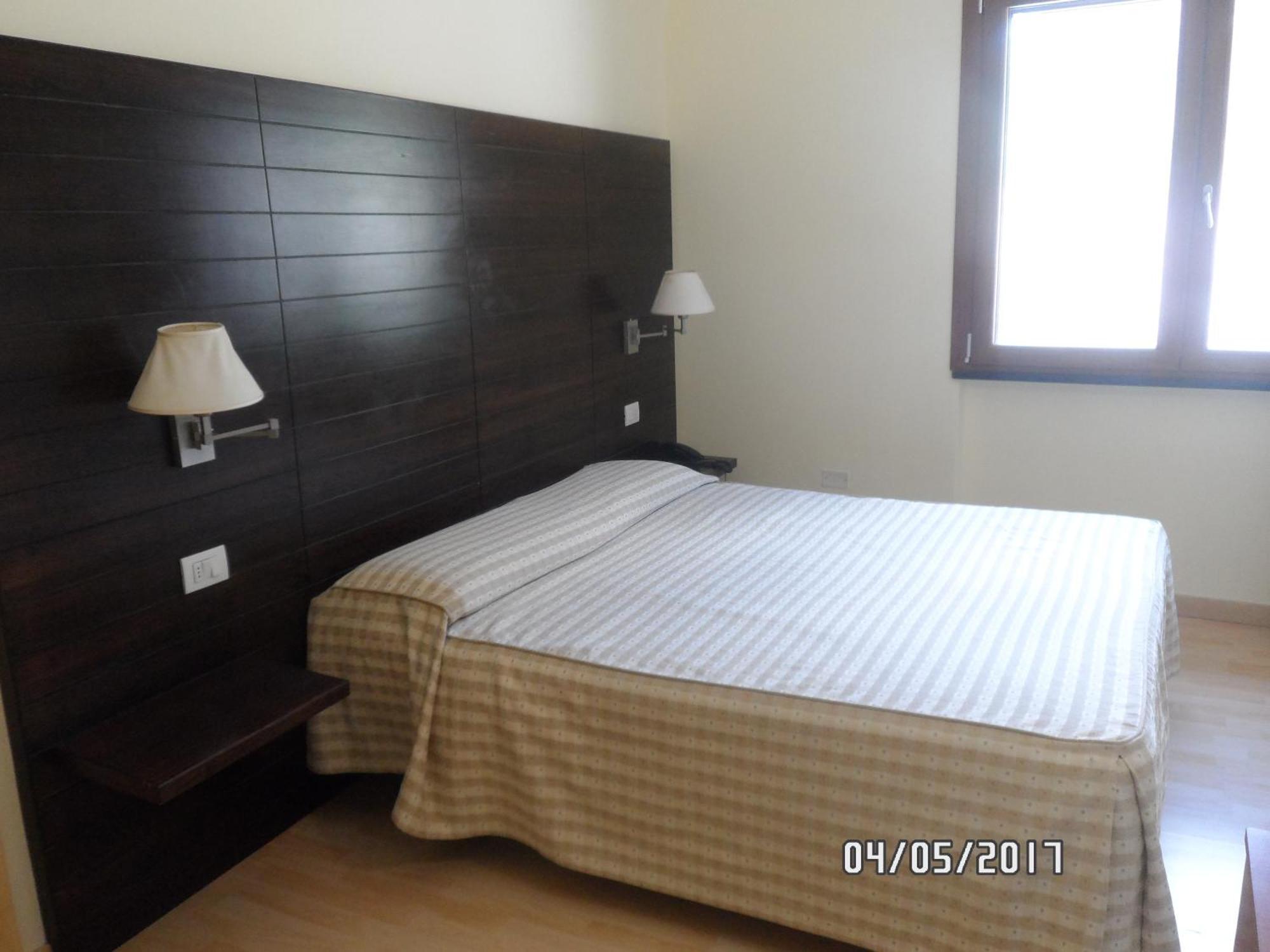 Hotel Diecimare Cava deʼ Tirreni Kültér fotó