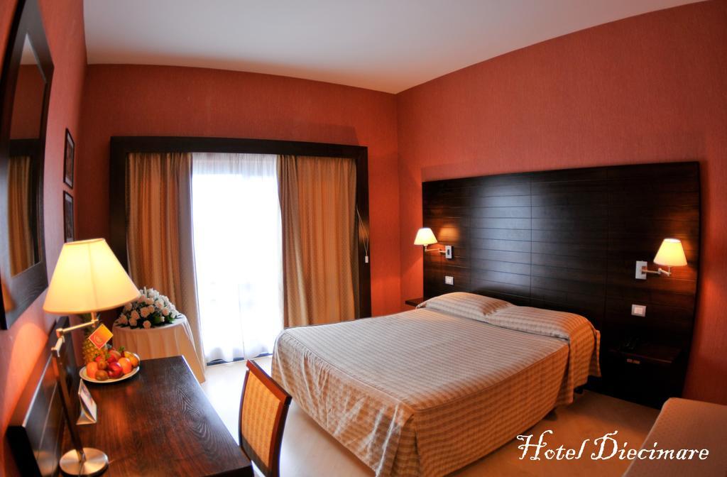 Hotel Diecimare Cava deʼ Tirreni Kültér fotó