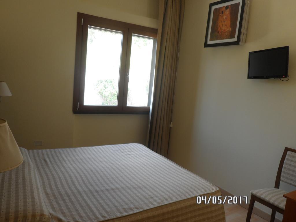 Hotel Diecimare Cava deʼ Tirreni Kültér fotó