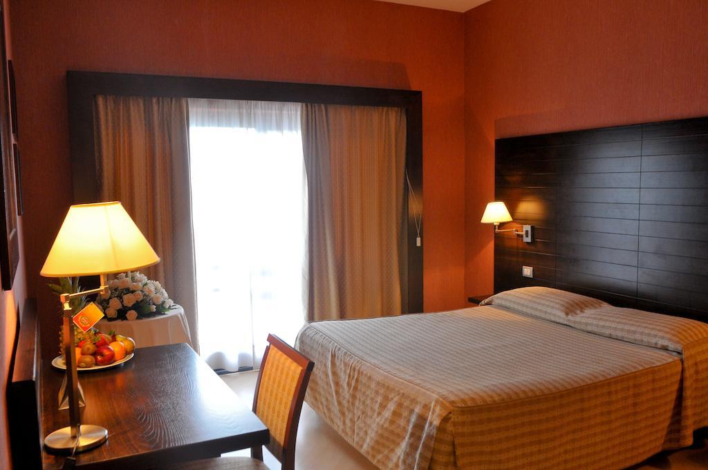 Hotel Diecimare Cava deʼ Tirreni Kültér fotó
